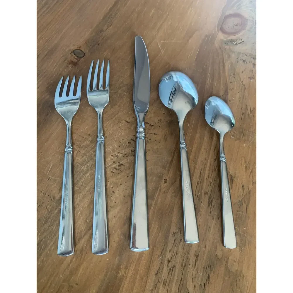 ONEIDA Stainless Glossy EASTON 5 Piece PLACE SETTING Forks Spoons Knife USA